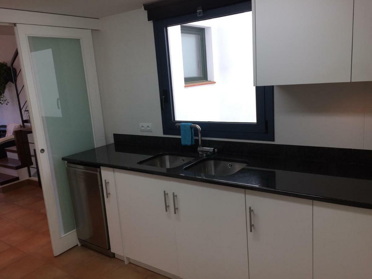 Cal Montaner Casa 3 Habitaciones 3 Banos Y Garaje Кадакес Екстериор снимка